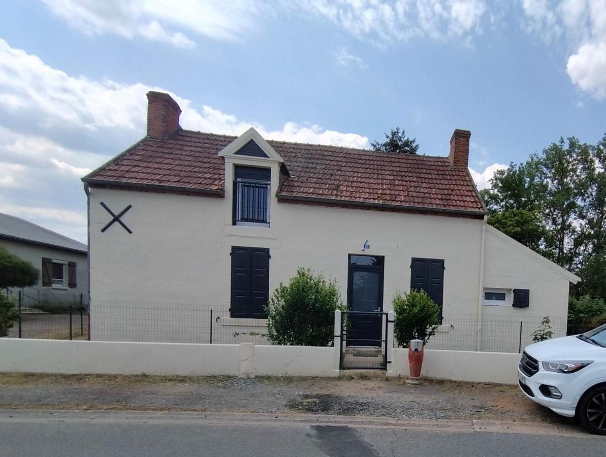 Maison De Campagne Avec Terrain Vallon-en-Sully Exterior photo